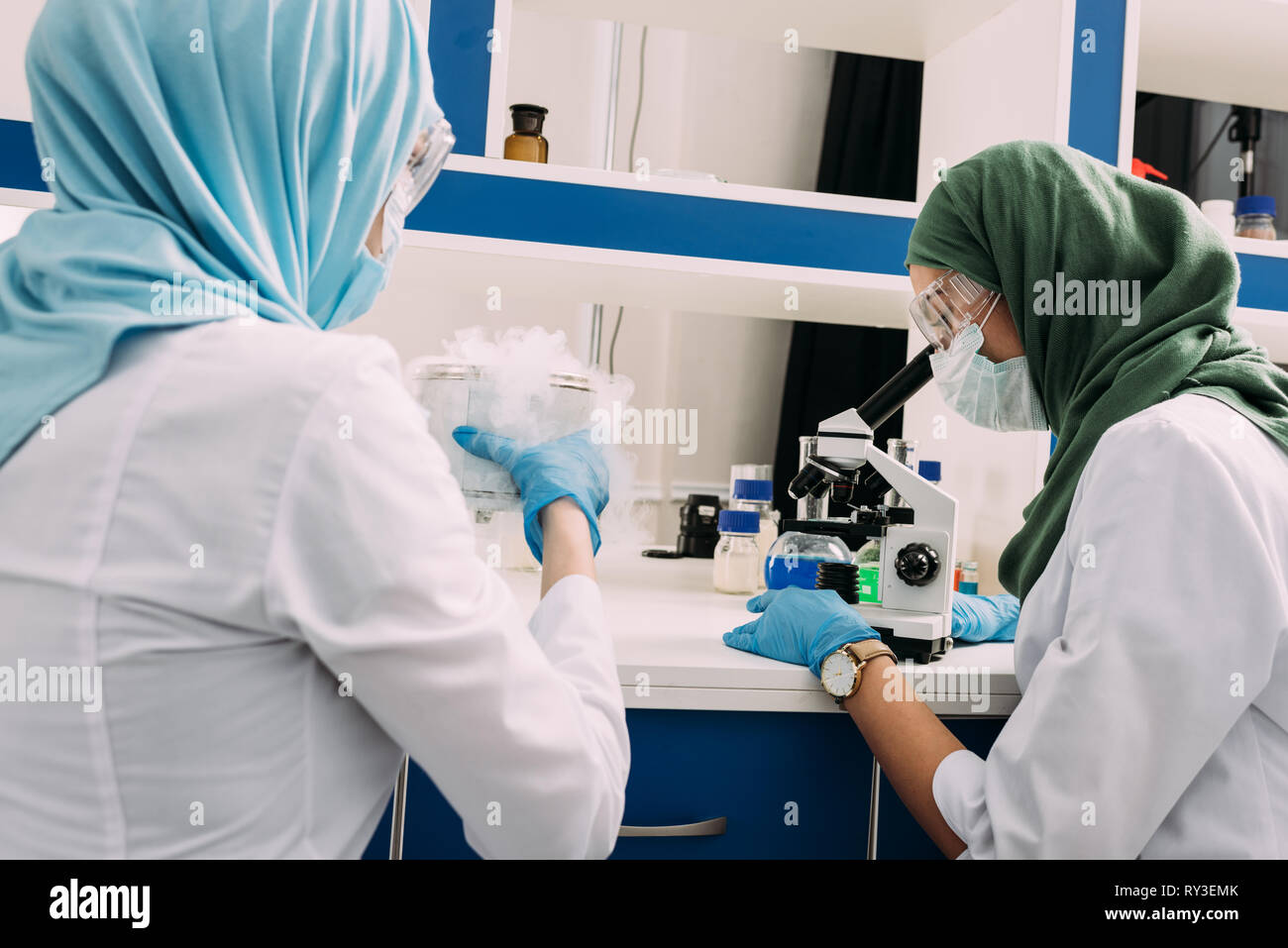 Download Chemical Mask High Resolution Stock Photography And Images Alamy PSD Mockup Templates