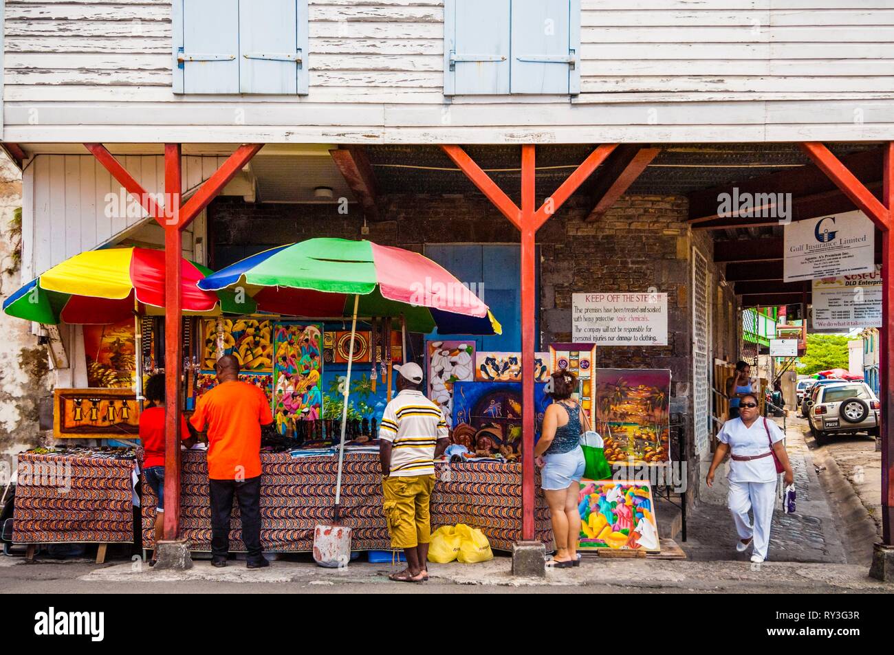 Dominica, Capital Roseau, scene of everyday life, art display and