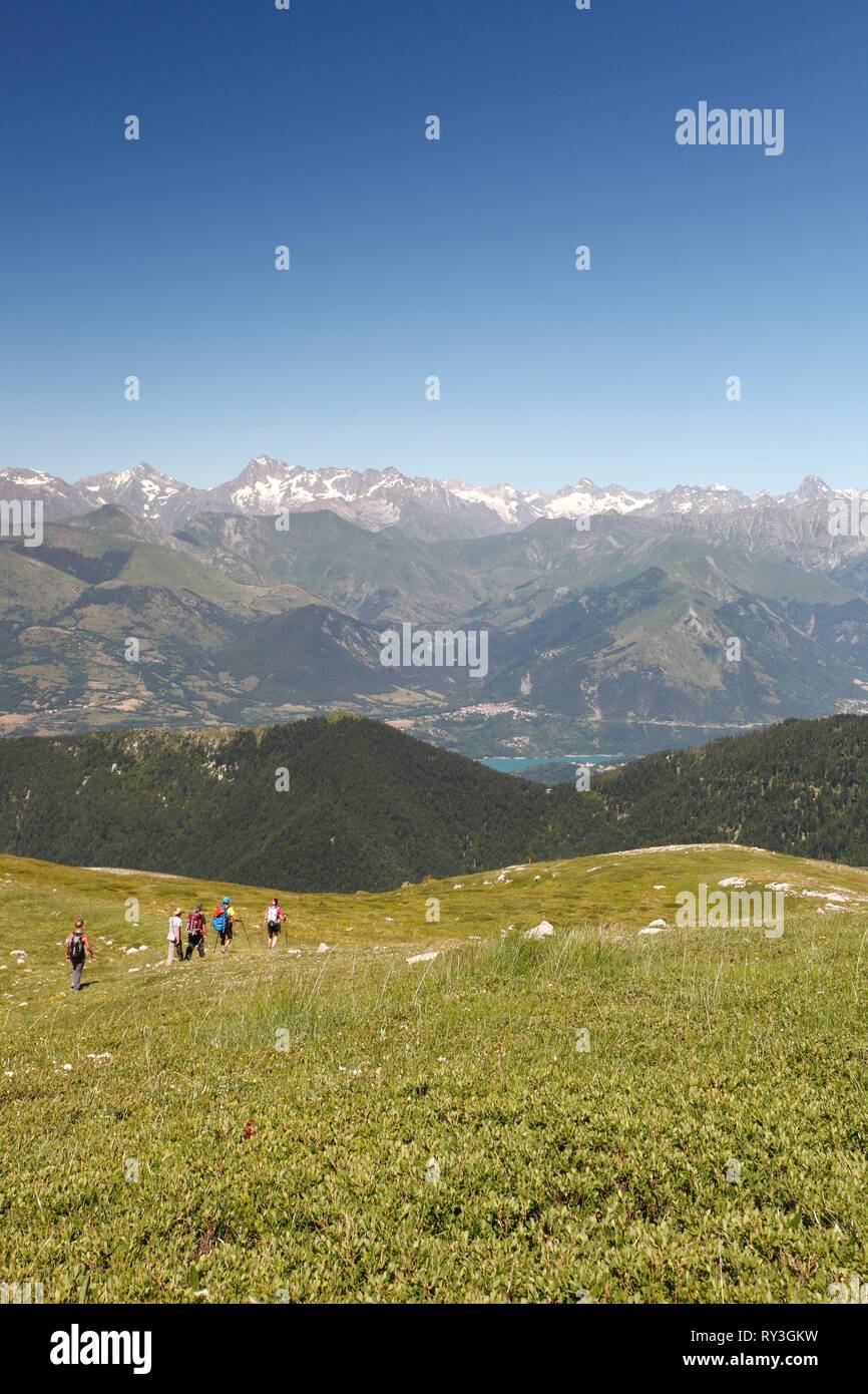 Mountain hikers at dauphine hi-res stock photography and images - Alamy