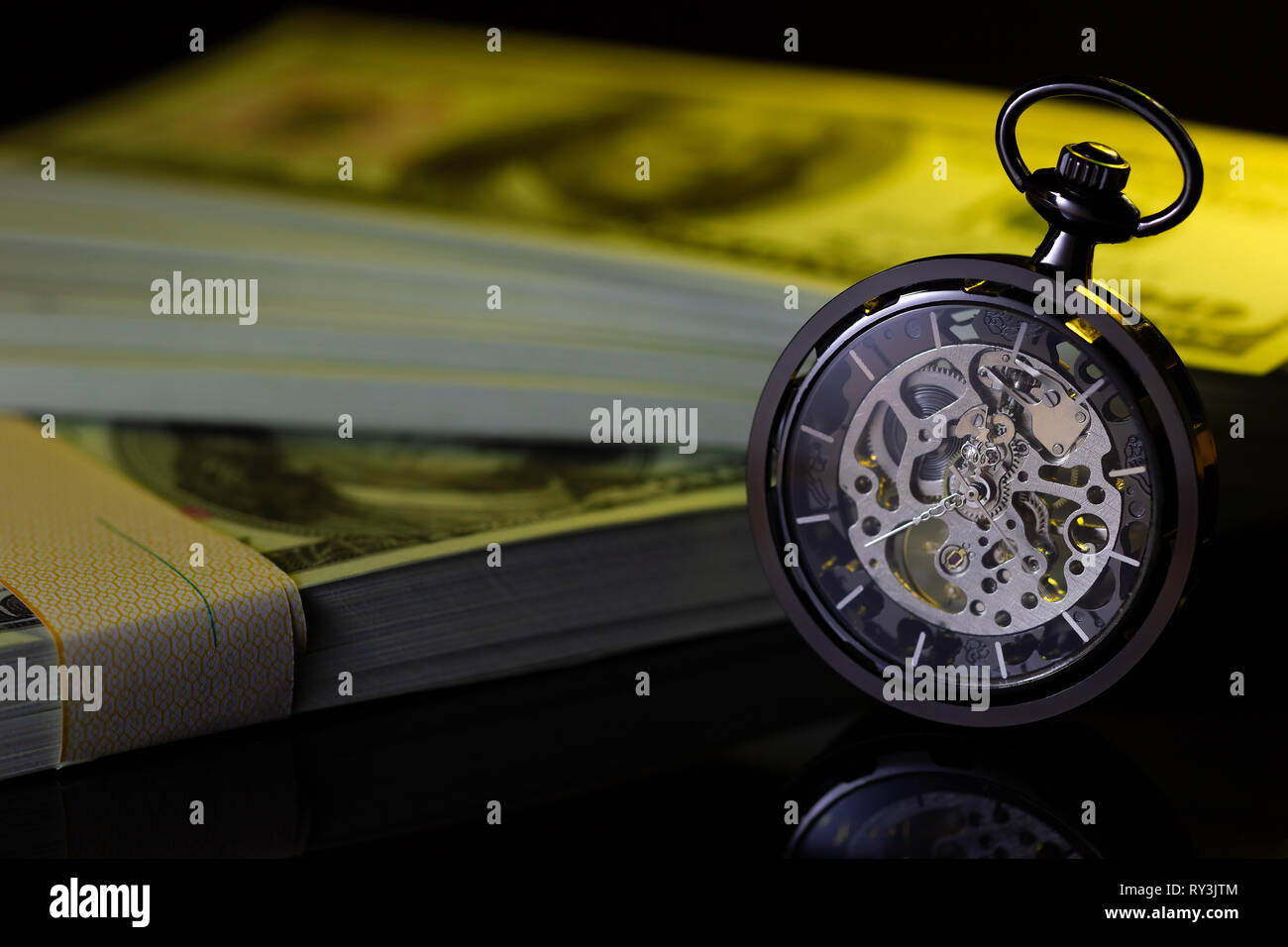 Vintage Watch Market High Resolution Stock Photography And Images Alamy