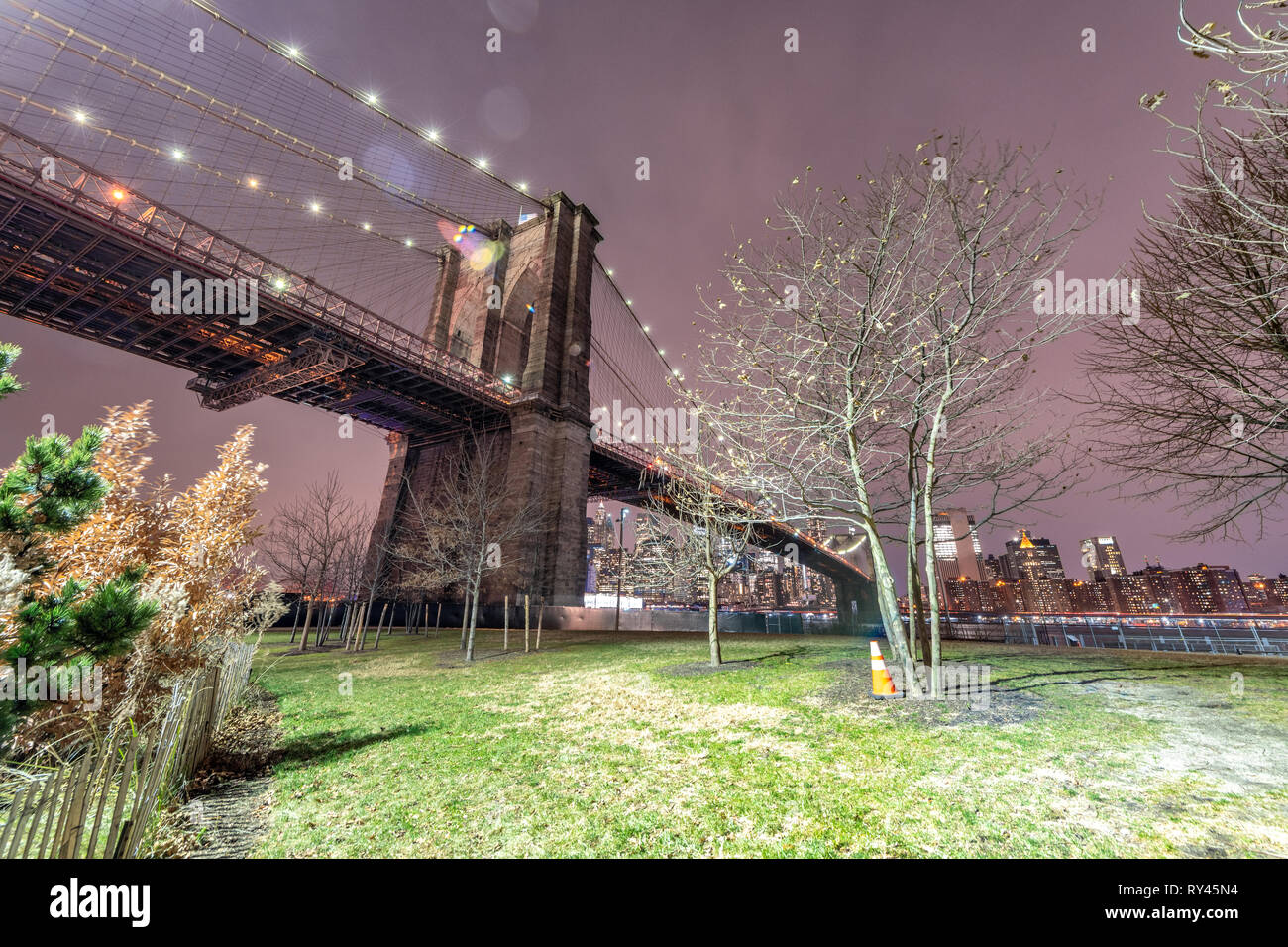 brooklyn-bridge-park-in-winter