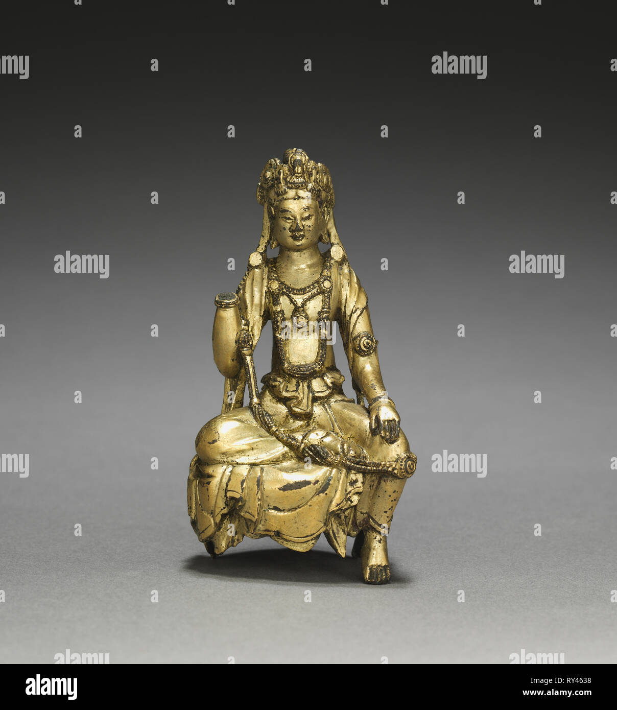 Bodhisattva Guanyin, 581-618. China, Sui dynasty (581-618). Gilt bronze; overall: 8.3 cm (3 1/4 in Stock Photo