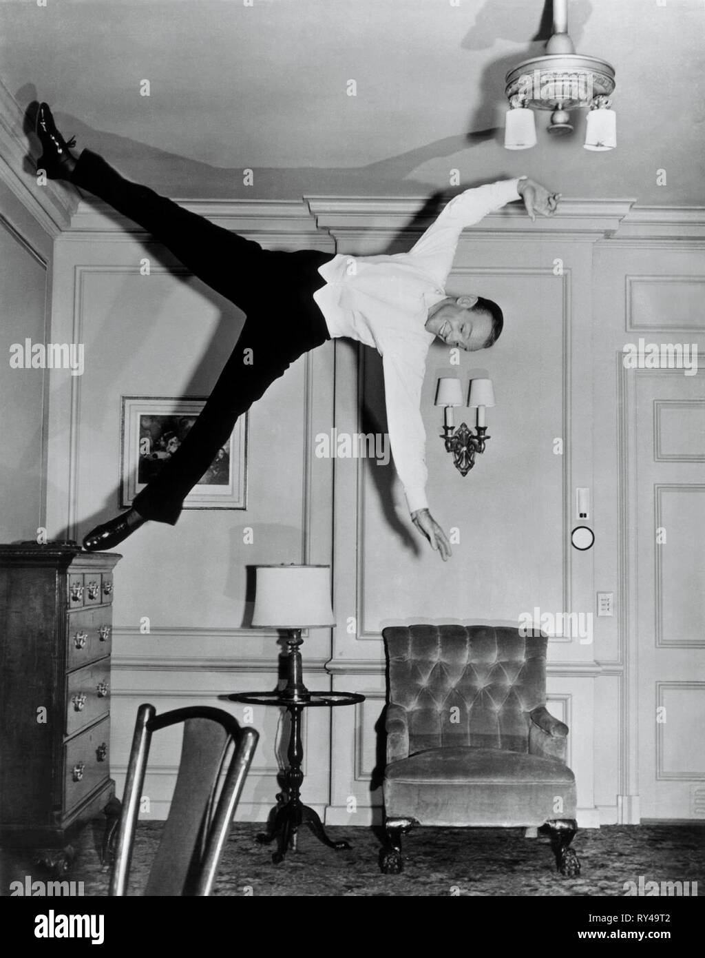 FRED ASTAIRE, ROYAL WEDDING, 1951 Stock Photo - Alamy