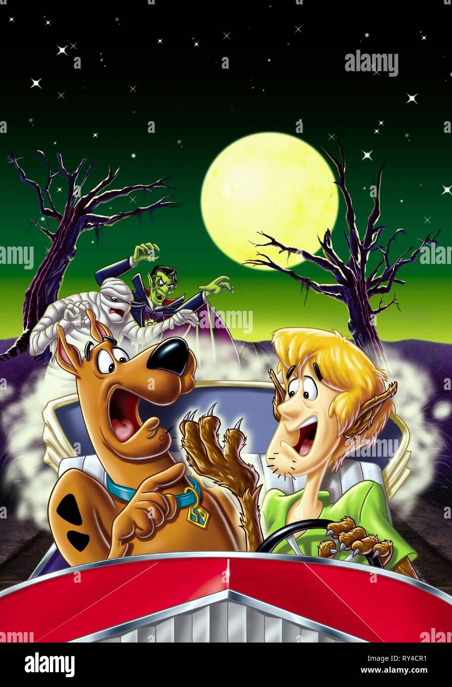 Scooby Shaggy Scooby Doo And The Reluctant Werewolf 2003 Stock Photo Alamy