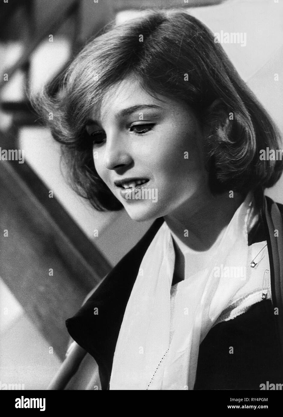 Thirteen-year-old actress Tatum O'Neal is to play the lead in the film  International Velvet. She is pictured at a press reception. 22nd August  1977 Stock Photo - Alamy