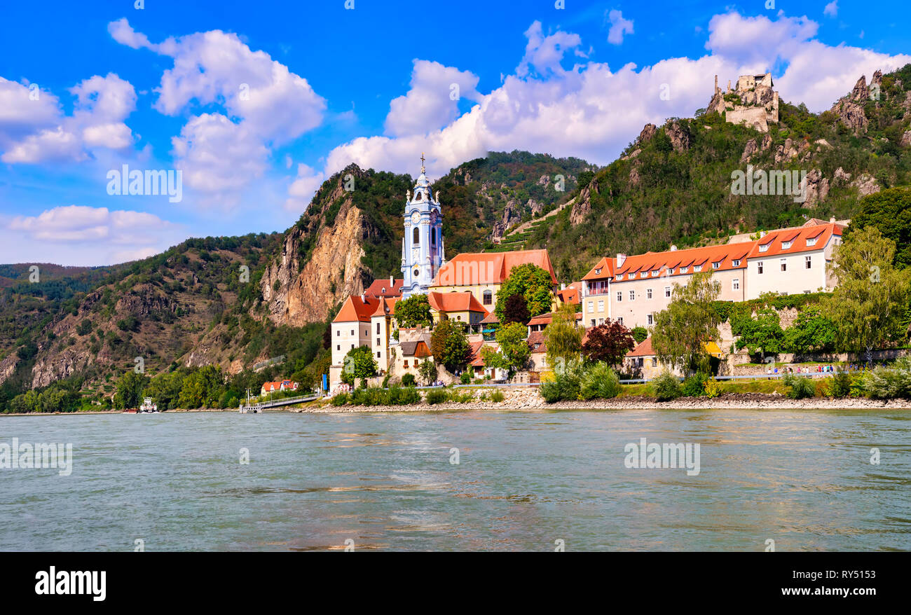 The medieval town of Dürnstein along the Danube River in the picturesque Wachau Valley, a UNESCO World Heritage Site, in Lower Austria Stock Photo