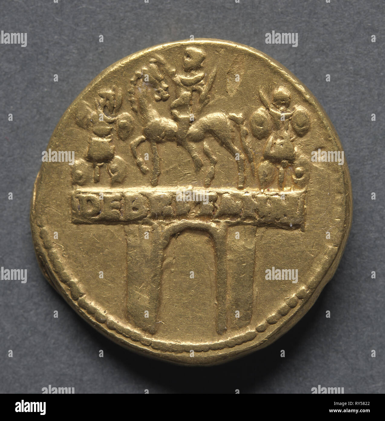 Aureus (reverse), 47-48. England, Roman, Claudius I, 41-54 A.D.. Gold; diameter: 2 cm (13/16 in Stock Photo