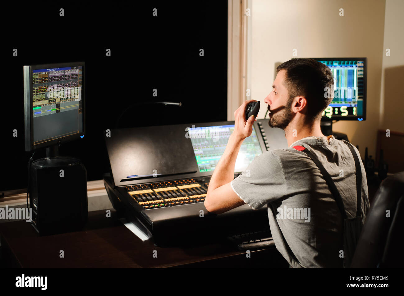 Lighting engineer concert hires stock photography and images Alamy