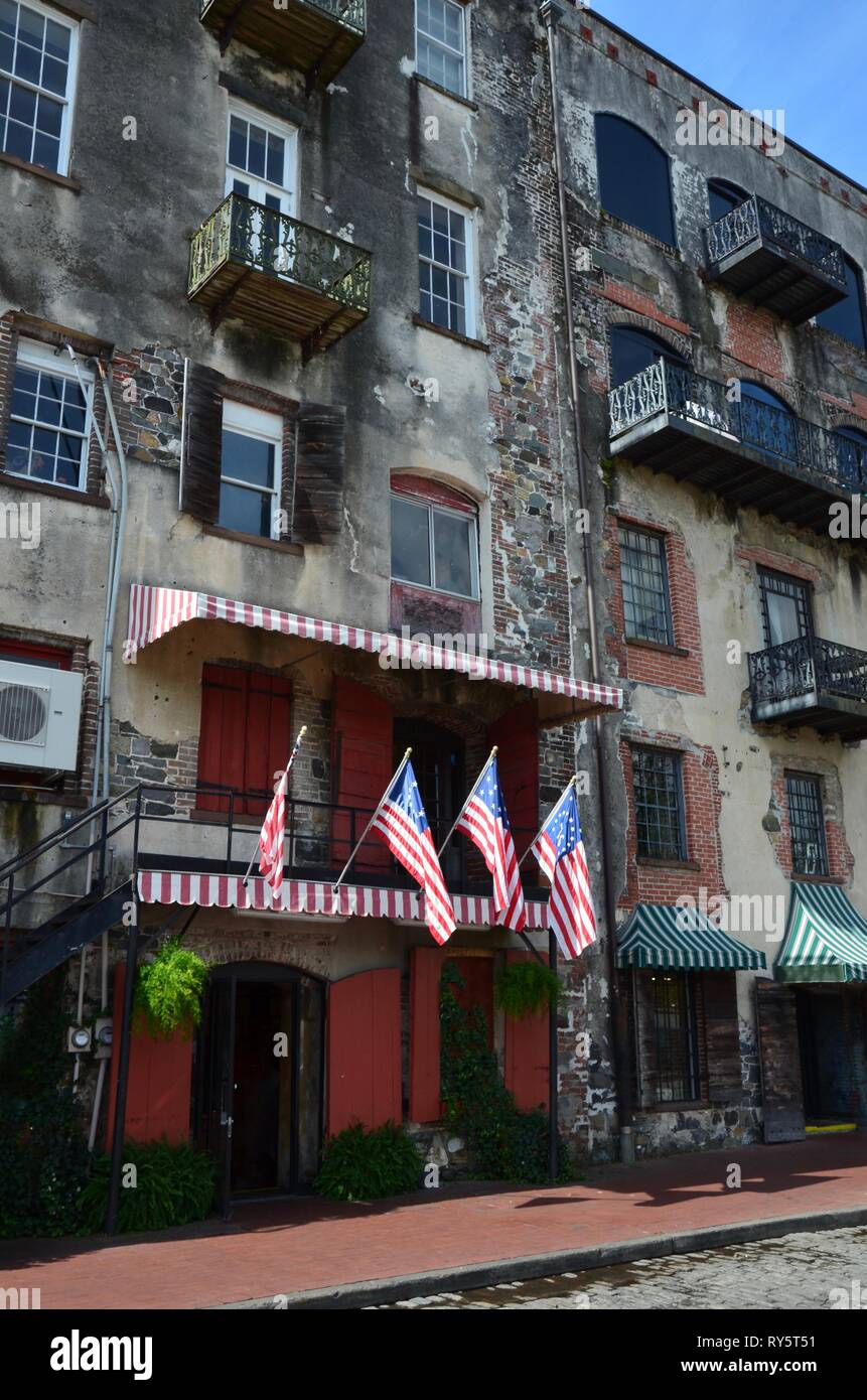 River Street In Savannah Stock Photos & River Street In