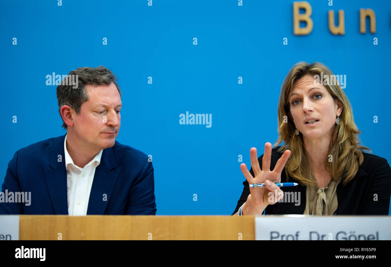 Berlin, Germany. 12th Mar, 2019. Eckart von Hirschhausen, physician and science journalist, and Maja Göpel, Secretary General of the German Advisory Council on Global Change, speak at a press conference about the student protests for climate protection. Thousands of pupils in Germany want to take part in demonstrations for better climate protection next Friday as well. Credit: Monika Skolimowska/dpa-Zentralbild/dpa/Alamy Live News Stock Photo