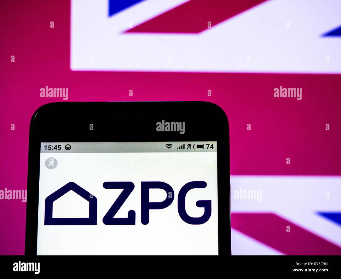 Zoopla sign hi-res stock photography and images - Alamy