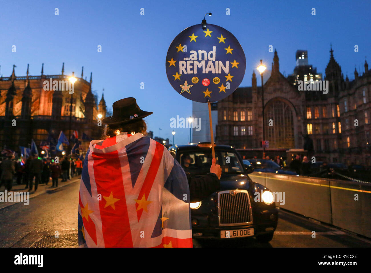 London, UK. 12th Mar, 2019. Pro Brexit and Pro Remain groups around Parliament Sq and Westminster as politicians vote on the UK's withdrawal from the European Union. Penelope Barritt/Alamy Live News Stock Photo