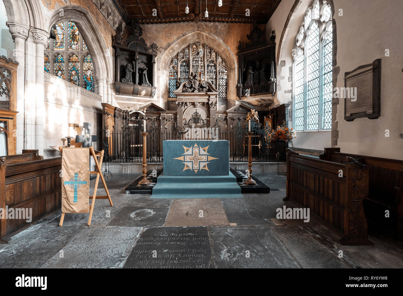 Altar in St Thomas's church Salisbury UK Stock Photo
