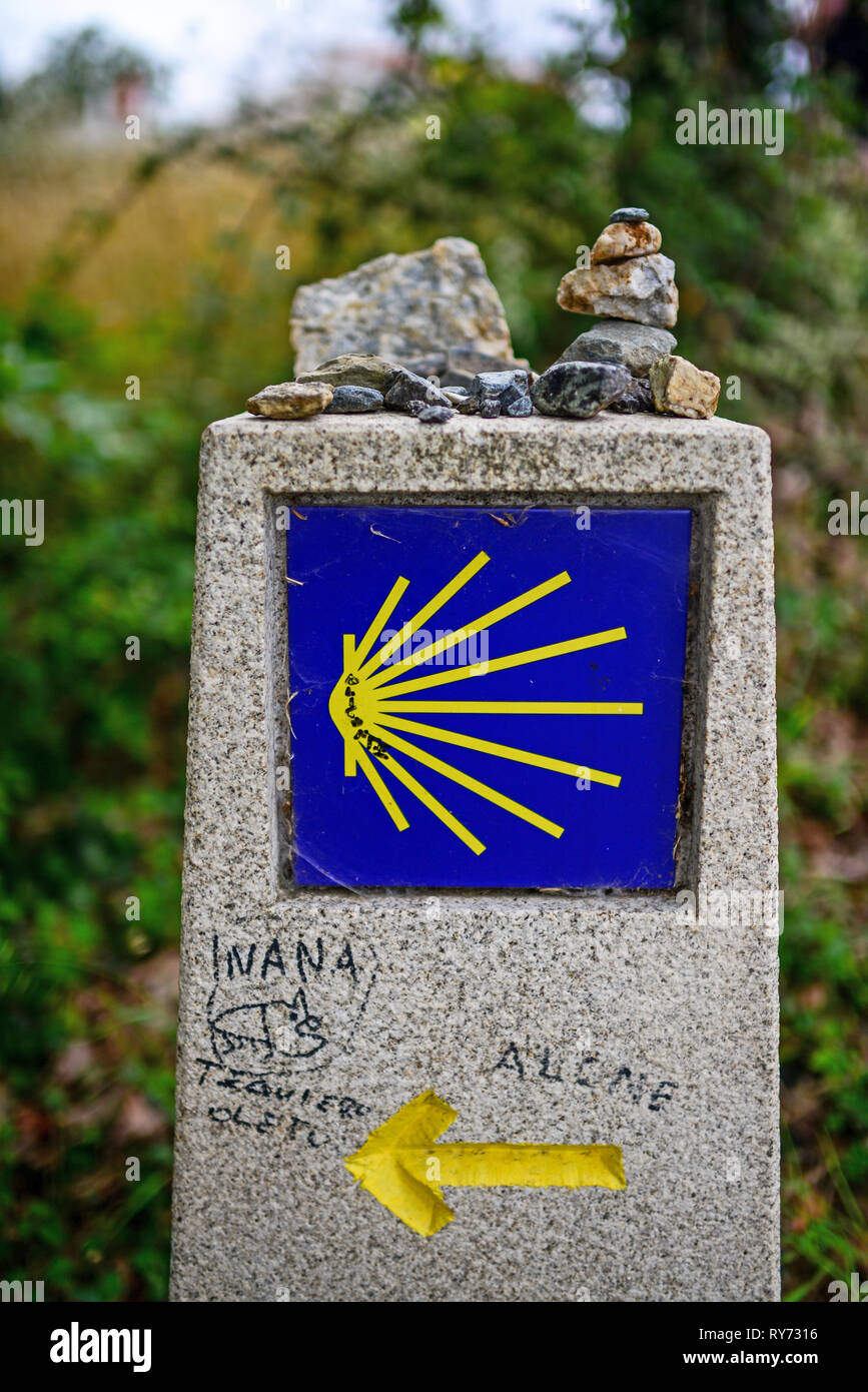 Path sign at the Way of Saint James (Camino de Santiago Stock Photo - Alamy