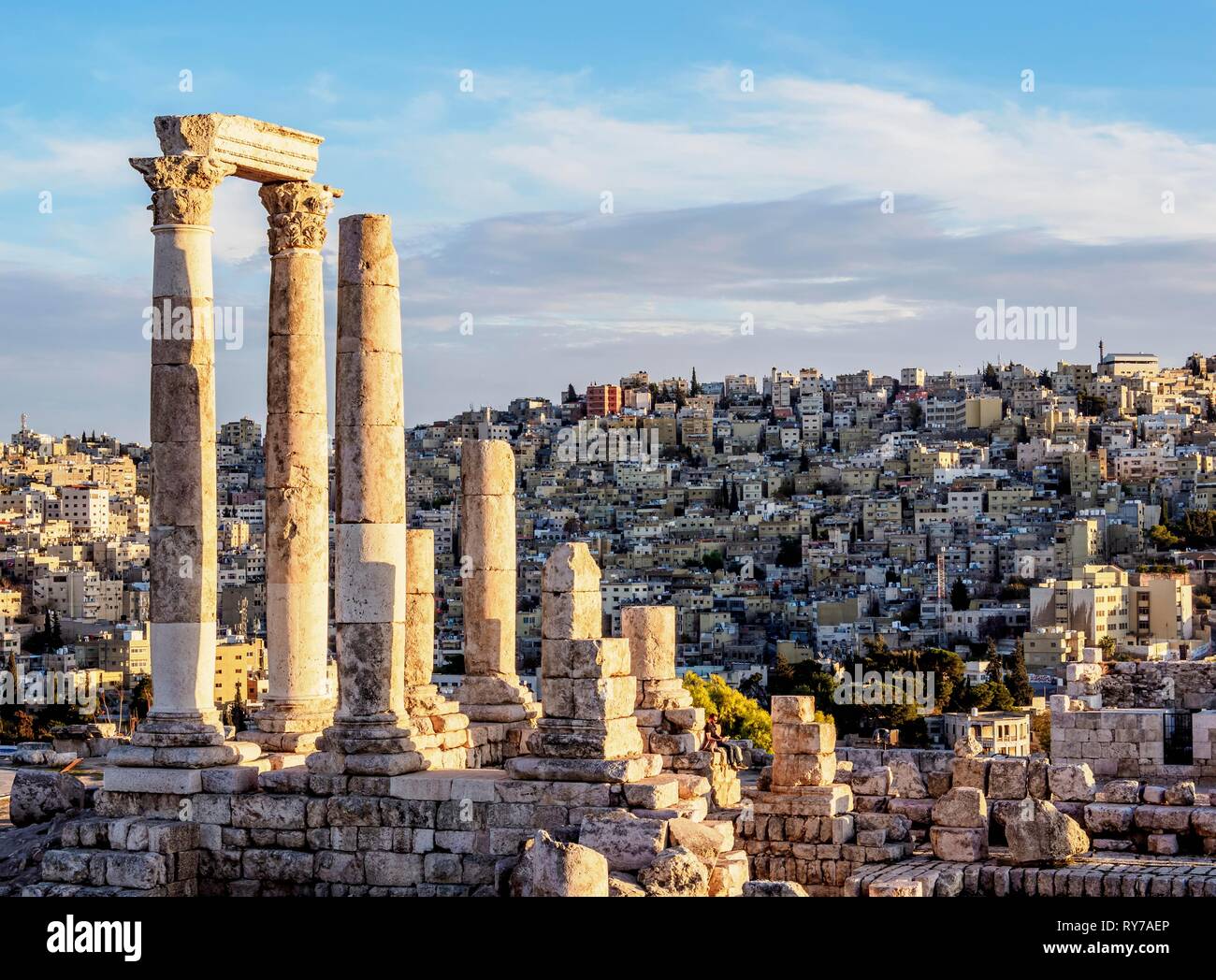Temple of Hercules Ruins at sunset, Amman Citadel, Amman Governorate, Jordan  Stock Photo - Alamy