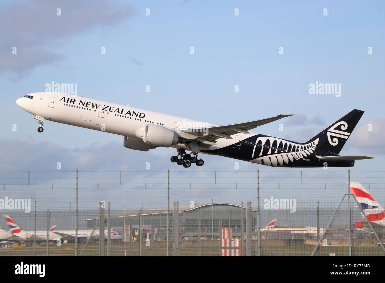 Air New Zealand Boeing 777 ZKOKR taking off from London Heathrow