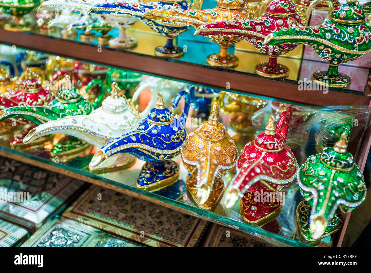 Grand Bazaar souvenir shop in Istanbul, Turkey Stock Photo Alamy