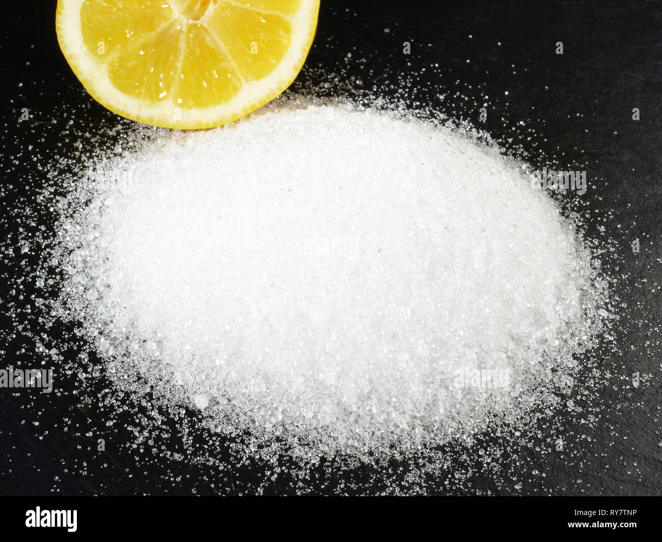 Citric acid cleaning hi-res stock photography and images - Alamy