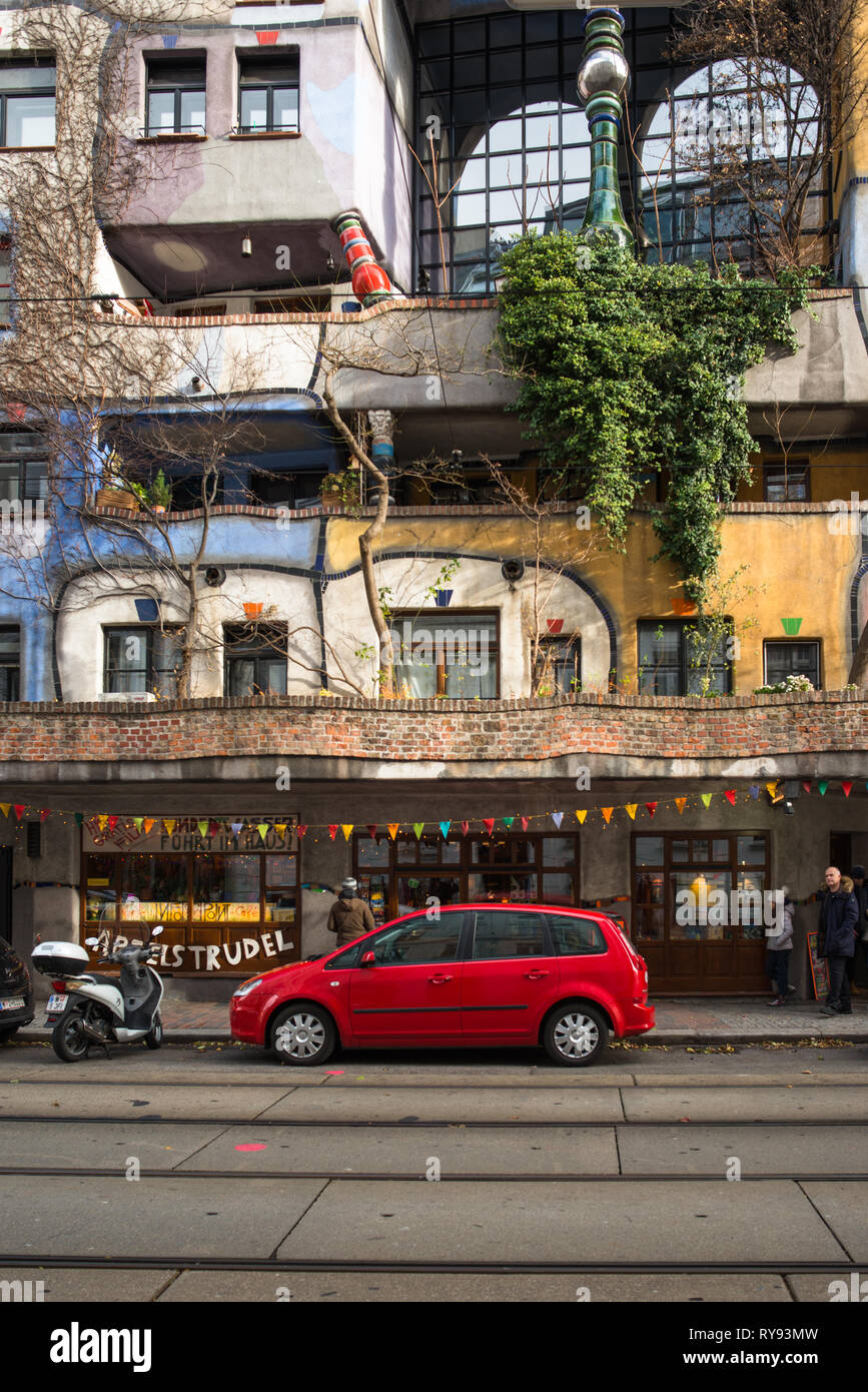 Hundertwasserhaus, expressionist landmark and public housing, designed by architect Friedenreich Hundertwasser in Vienna. Austria. Stock Photo