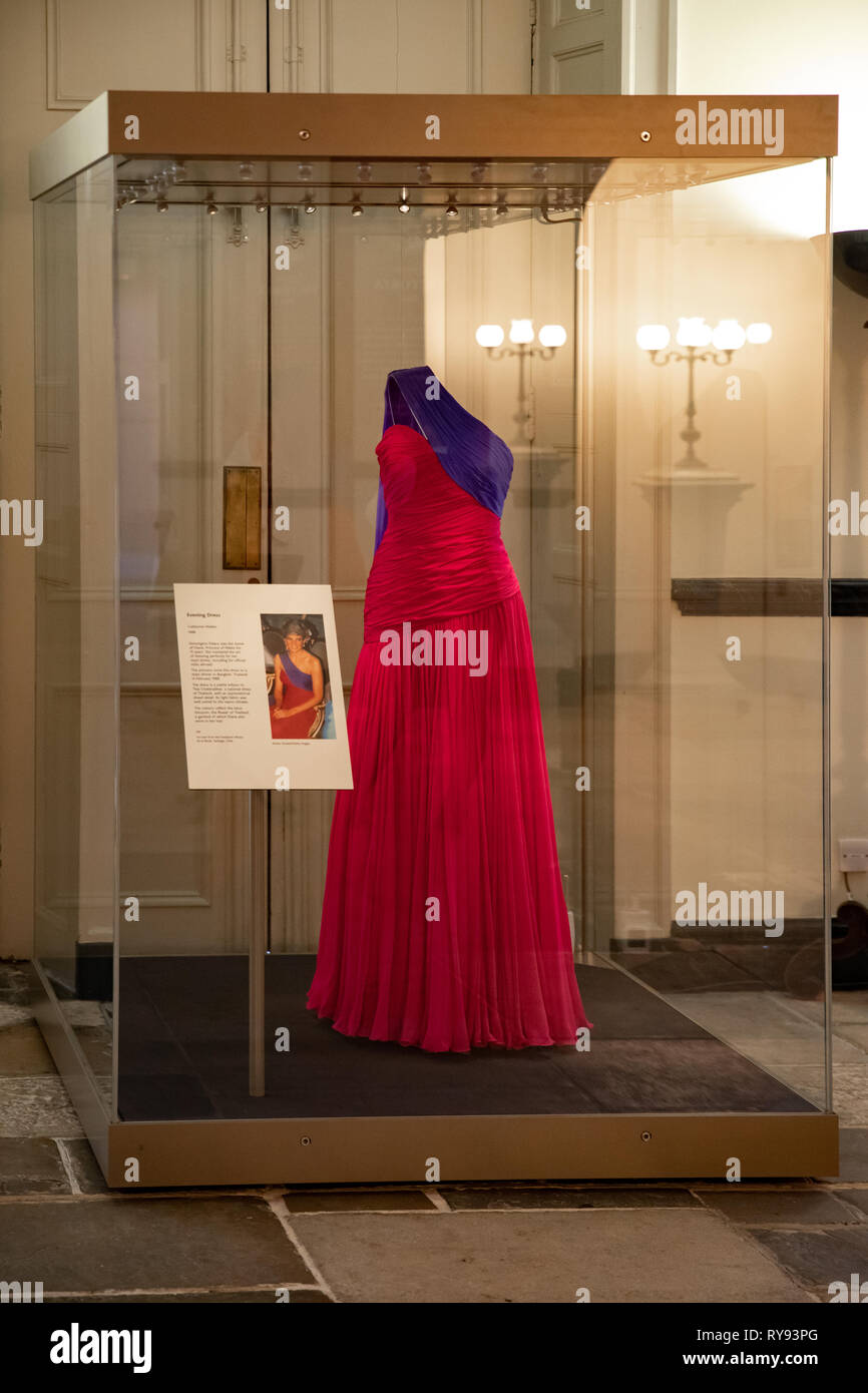 Lady Diana's dress on display in Kensington Palace, London, Uk Stock Photo