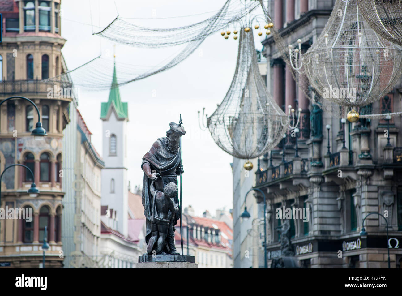 Graben Vienna, linking Stephanplatz with the upmarket Kohlmarkt, the Graben is one of the grandest thoroughfares in Vienna, Austria. Stock Photo