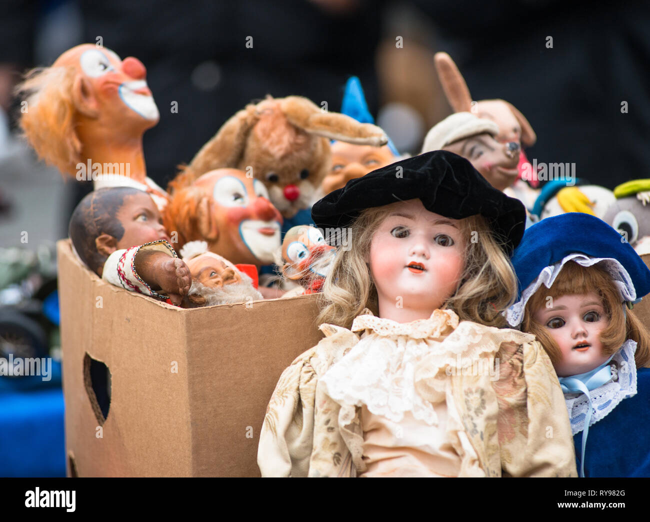 Vienna Naschmarkt Linke Wienzeile flea market antique market. Austria. Stock Photo