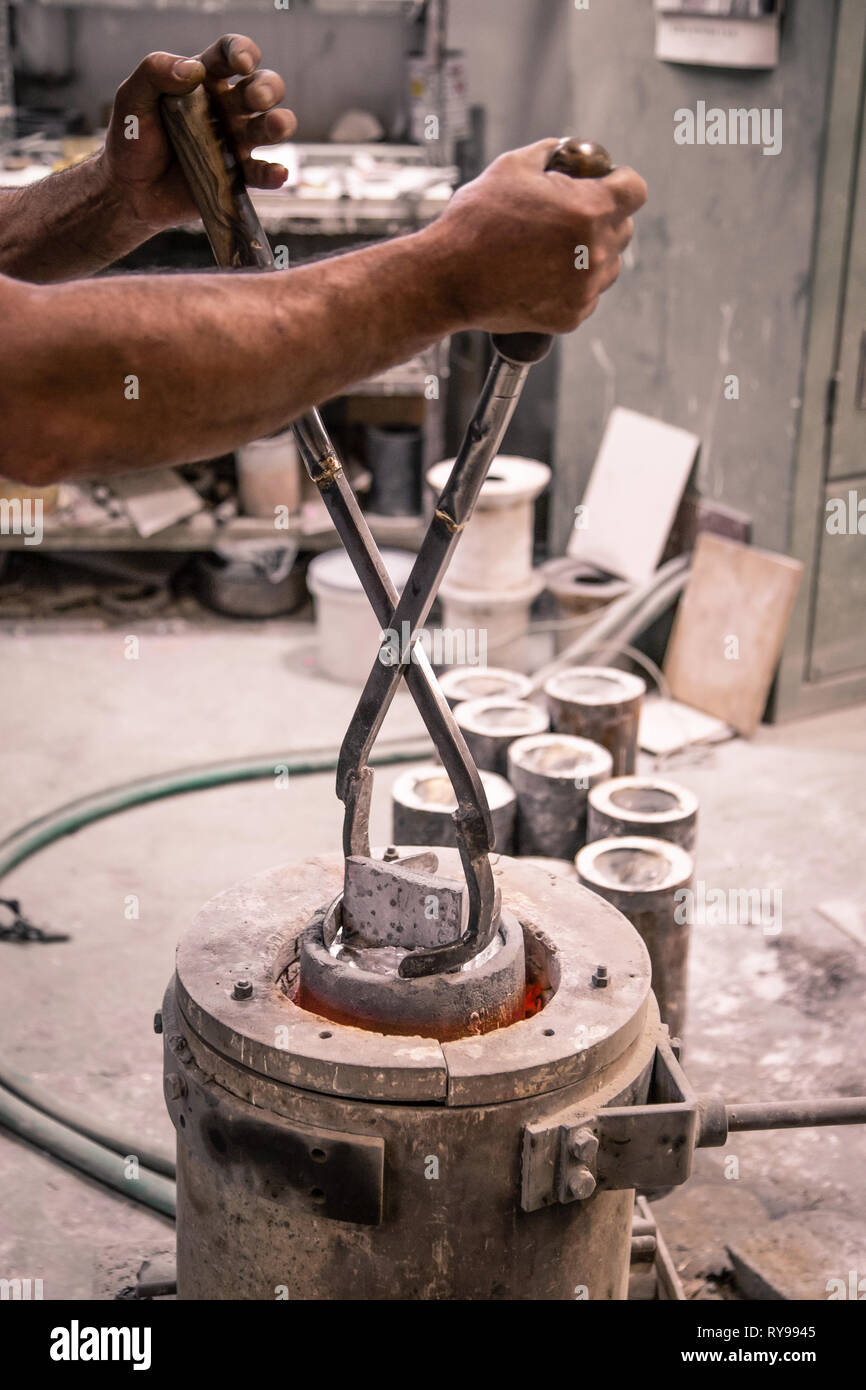 Crucible tongs hires stock photography and images Alamy