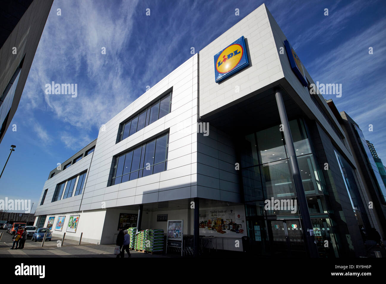 Lidl shop hires stock photography and images Alamy