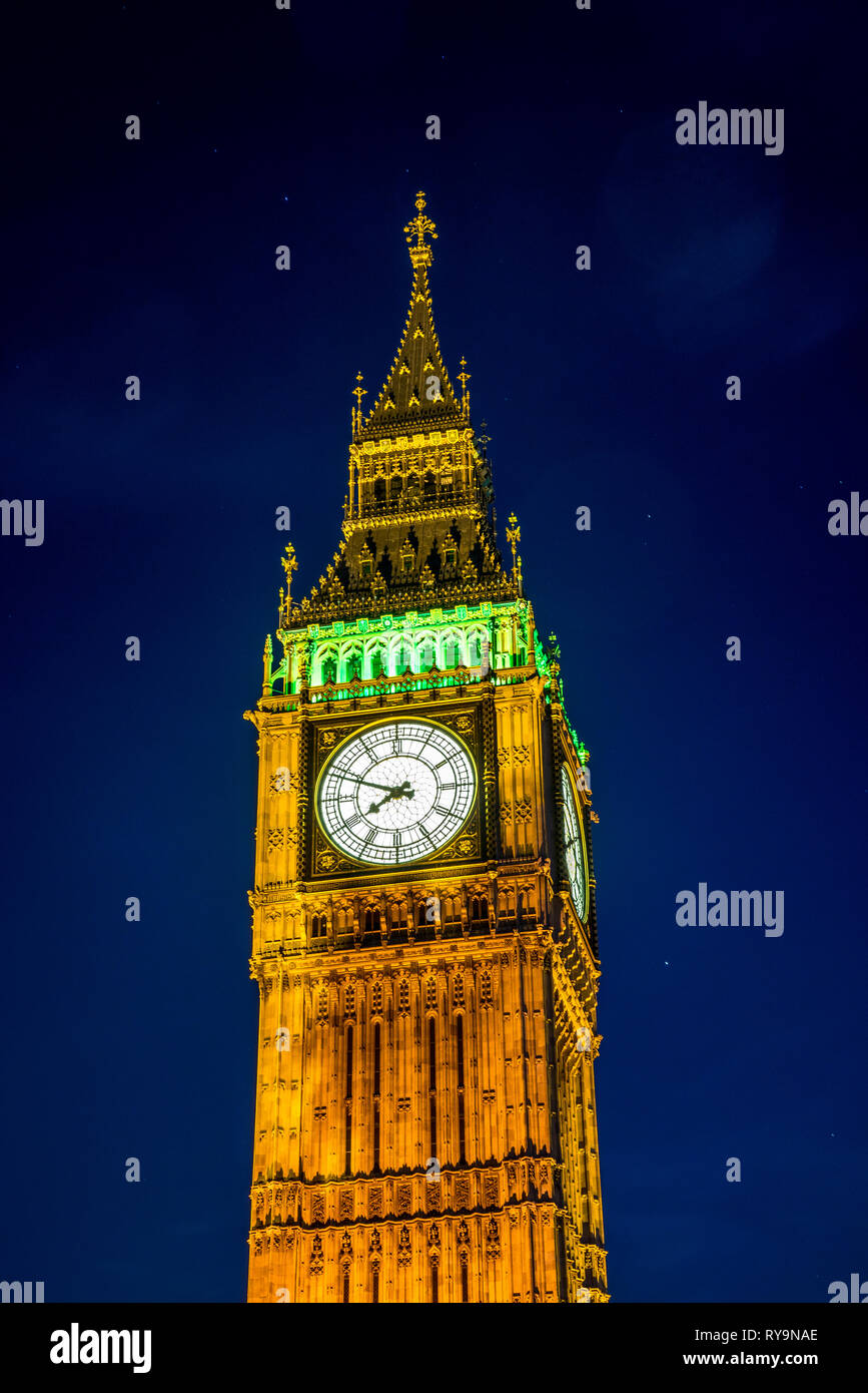 Big Ben Clock Tower at night, London, England Stock Photo Alamy