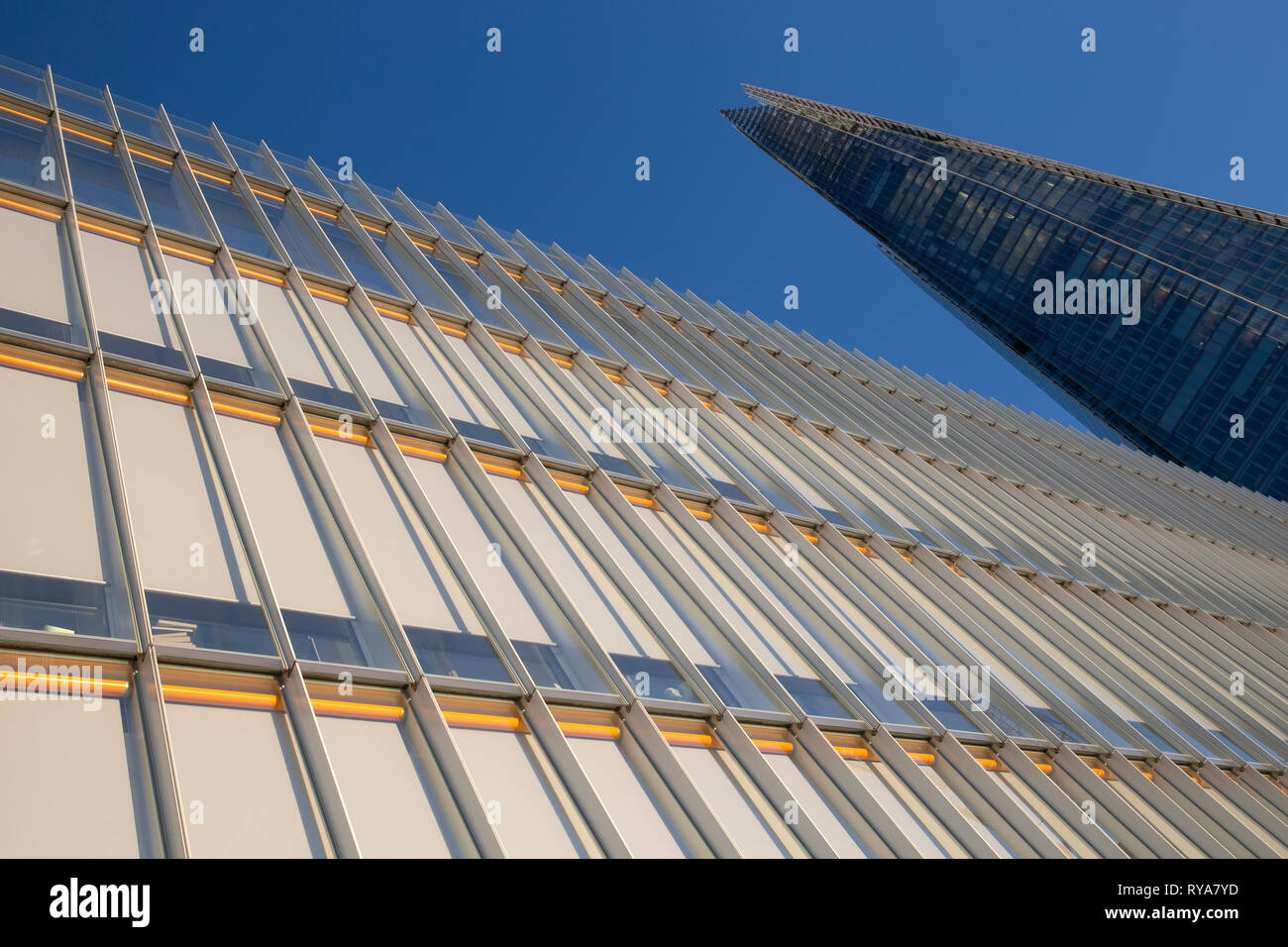 London modern architecture hi-res stock photography and images - Alamy
