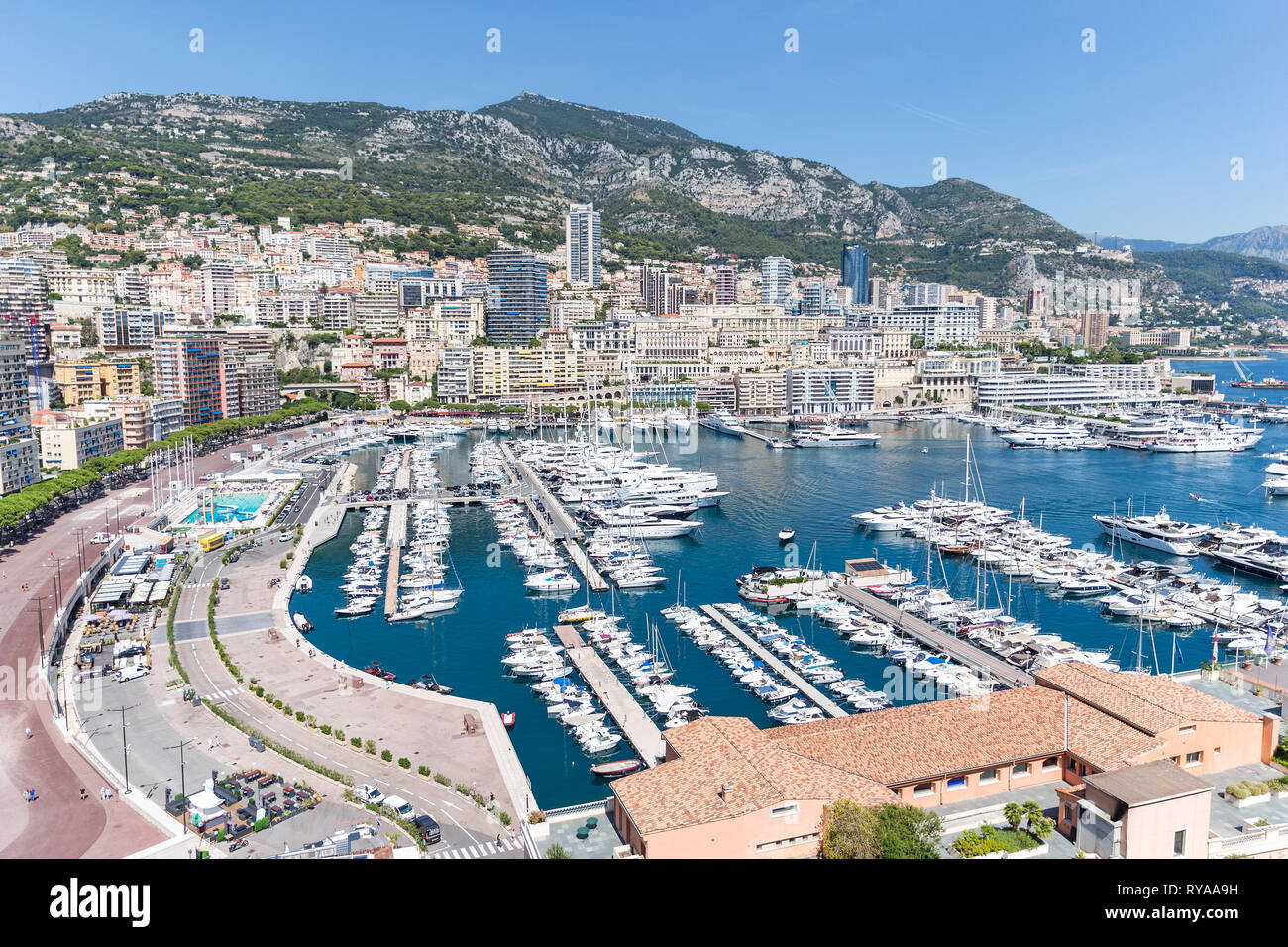 Blick von oben auf den Hafen in Monte Carlo, Monaco, 29.08.2018 Bildnachweis: Mario Hommes / HH-Photography Stock Photo