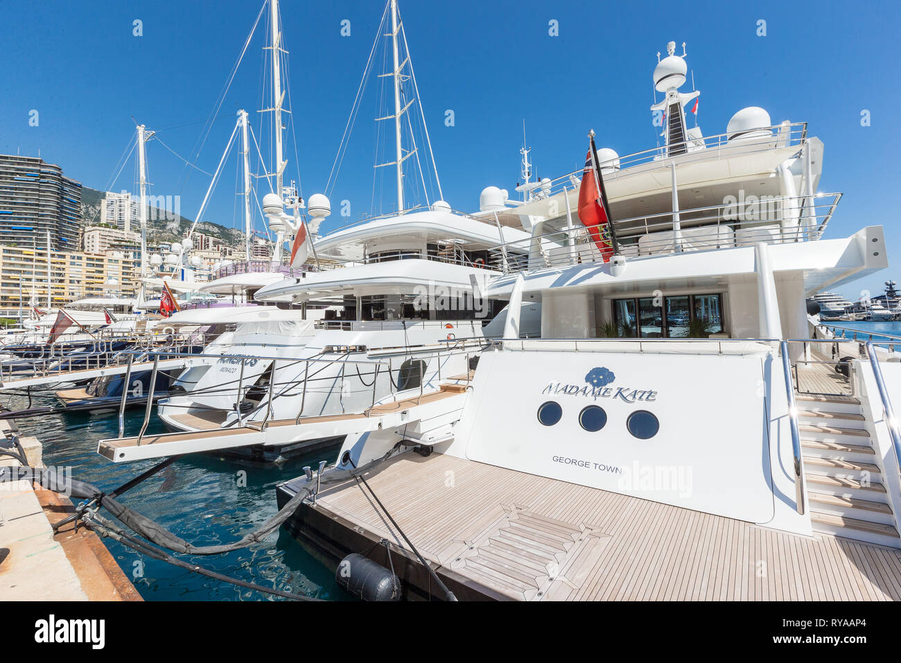 Im Hafen liegen Jachten am Anleger in Monte Carlo, Monaco, 29.08.2018 Bildnachweis: Mario Hommes / HH-Photography Stock Photo
