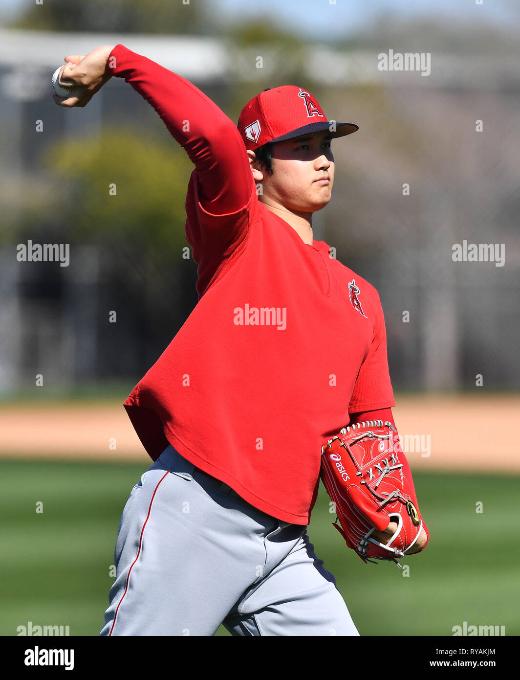 Shohei ohtani pitches hi-res stock photography and images - Alamy