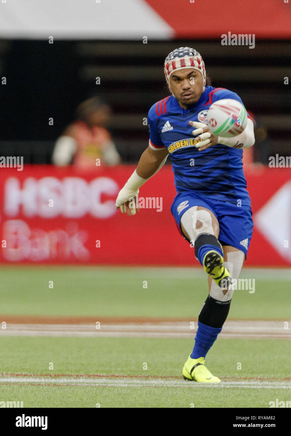 Vancouver, British Columbia, Canada. 10th Mar, 2019. FOLAU NIUA #7 of The United States kicks the ball during rugby sevens action on Day 2 of the HSBC Canada Sevens at BC Place on March 10, 2019 in Vancouver, Canada. Credit: Andrew Chin/ZUMA Wire/Alamy Live News Stock Photo