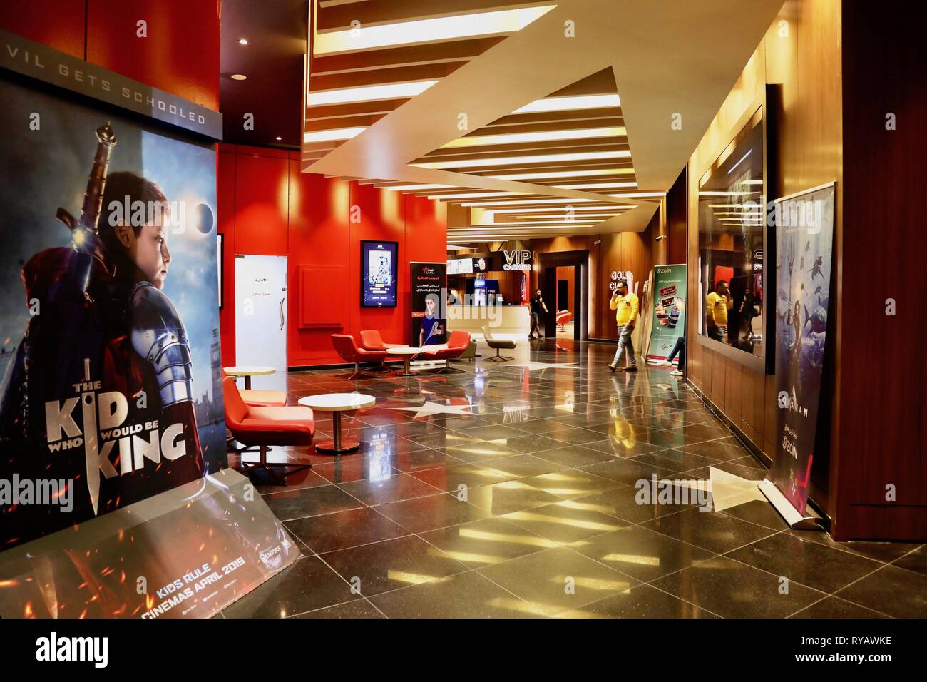 Cinemagoers hires stock photography and images Alamy