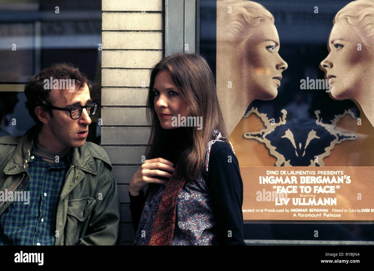 WOODY ALLEN, DIANE KEATON, ANNIE HALL, 1977 Stock Photo