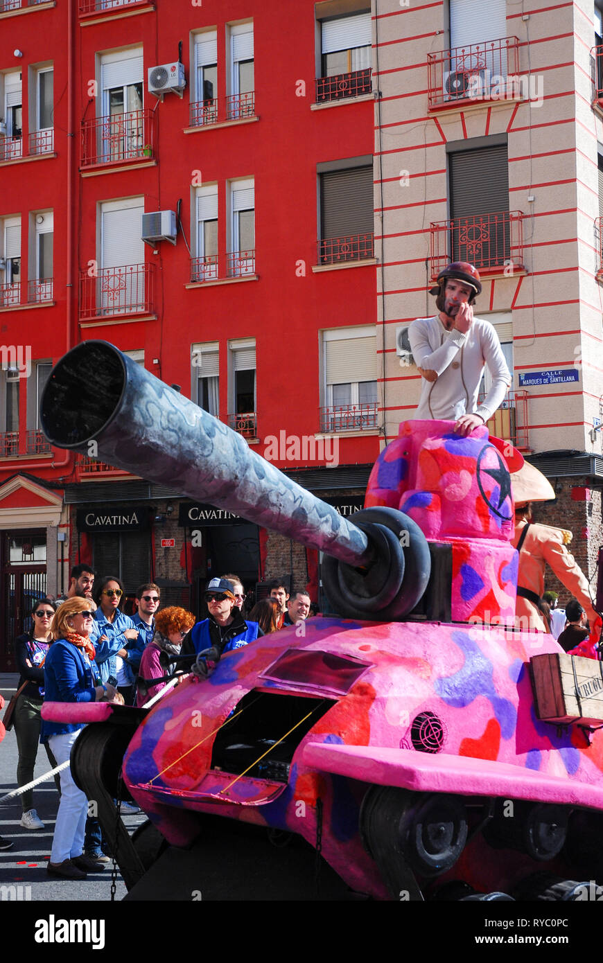 https://c8.alamy.com/comp/RYC0PC/madrid-spain-march-2nd-2019-carnival-parade-disguised-man-posing-inside-fake-pink-tank-RYC0PC.jpg