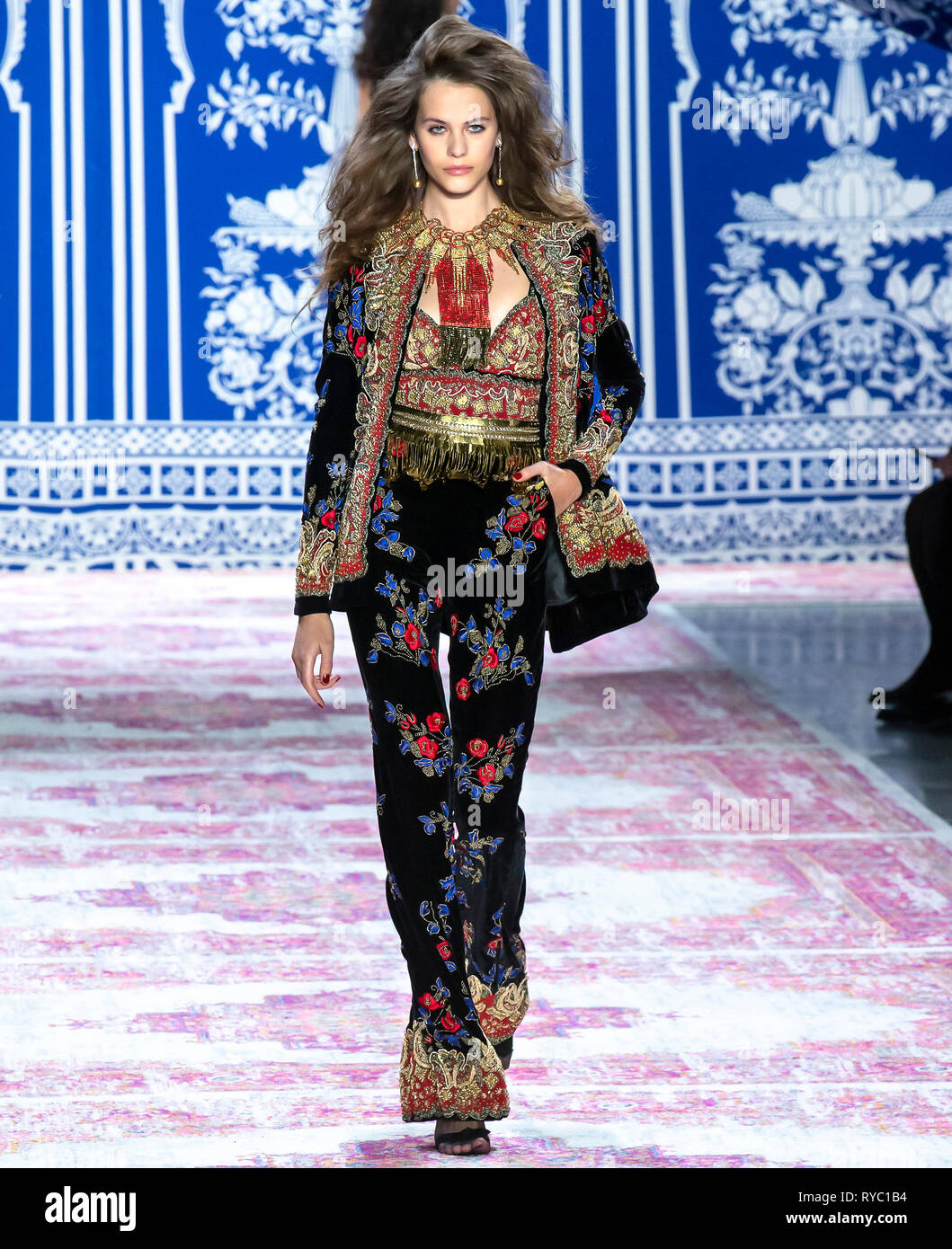 New York, New York - February 12 2019: Darya Kostenich walks the runway at Naeem Khan Fall Winter 2019 Fashion Show Stock Photo