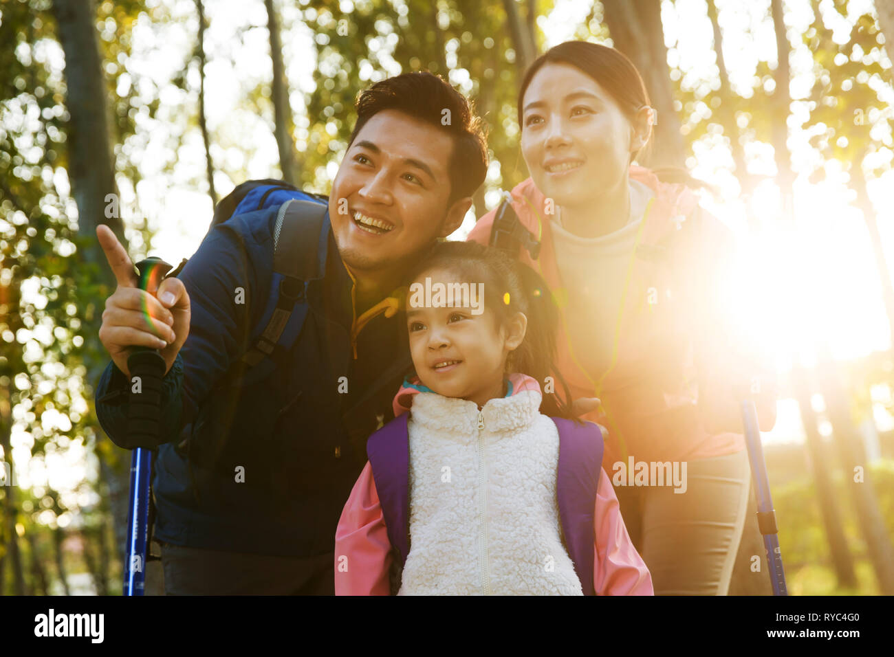 Chinese hiking family hi-res stock photography and images - Alamy