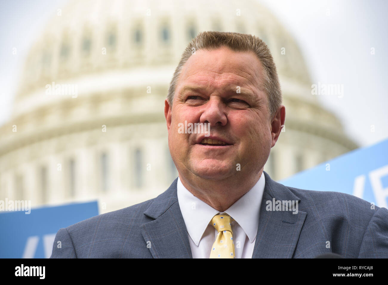 Jon tester hires stock photography and images Alamy