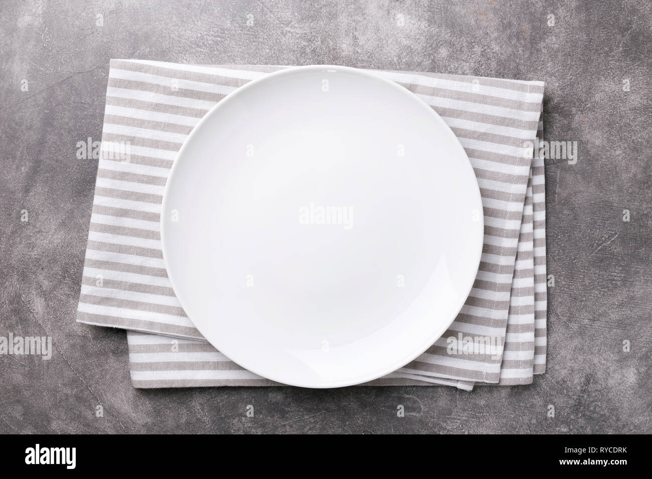 Empty platter hires stock photography and images Alamy