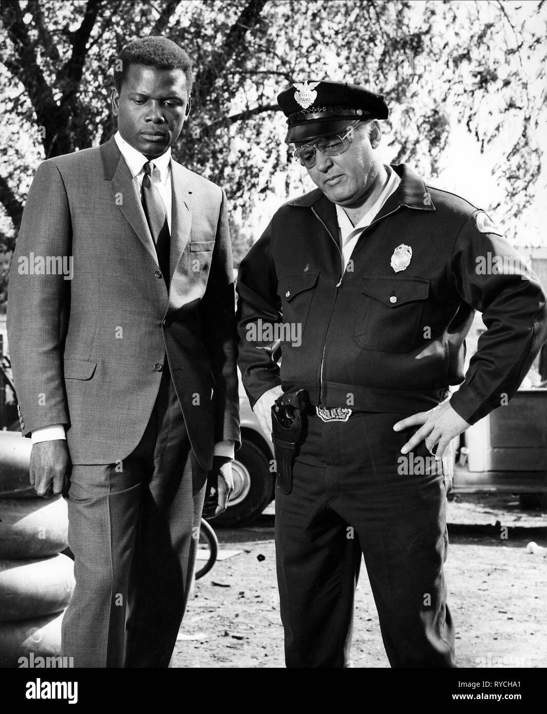 SIDNEY POITIER, ROD STEIGER, IN THE HEAT OF THE NIGHT, 1967 Stock Photo