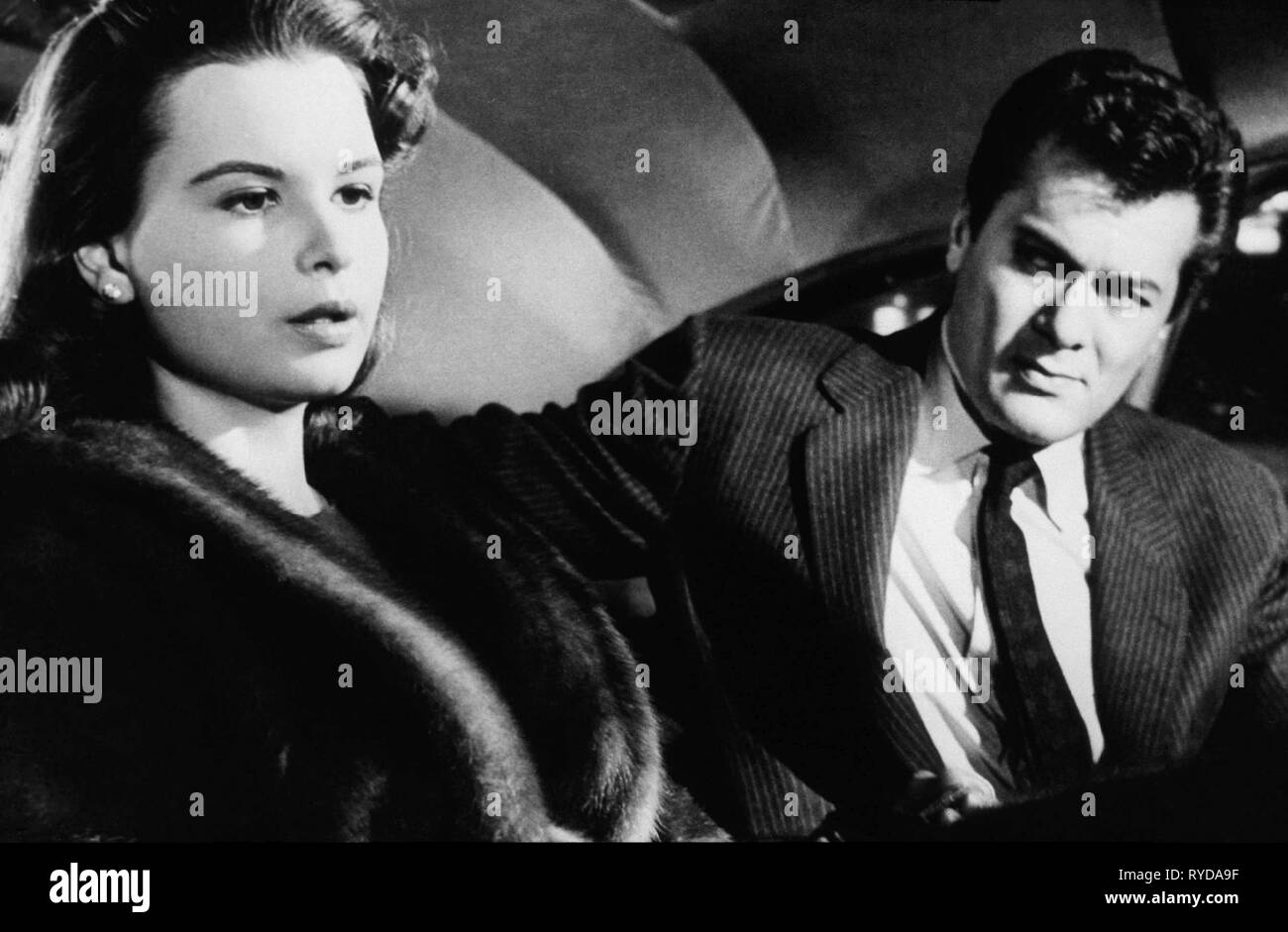 SUSAN HARRISON, TONY CURTIS, SWEET SMELL OF SUCCESS, 1957 Stock Photo