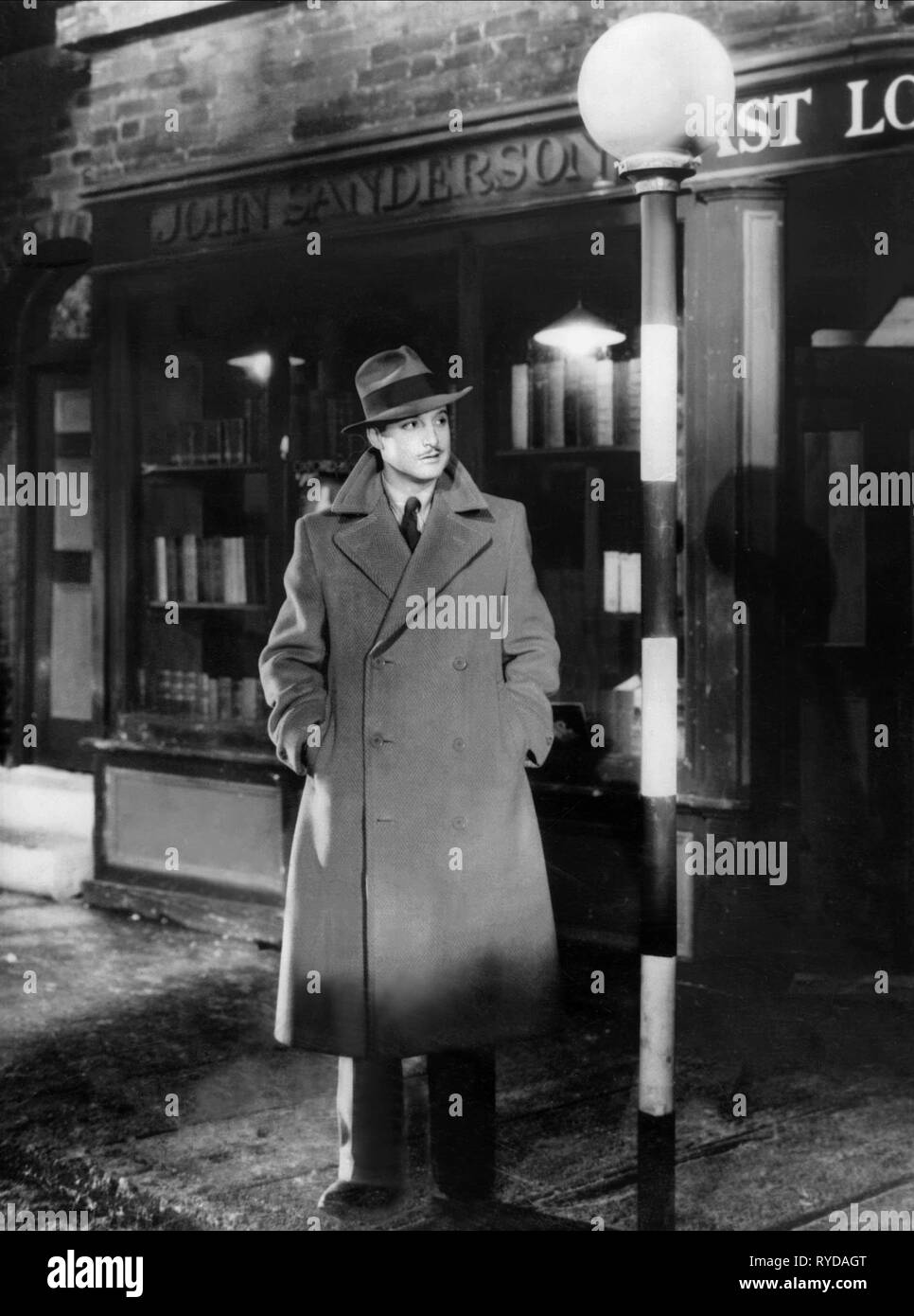 ROBERT DONAT, THE 39 STEPS, 1935 Stock Photo