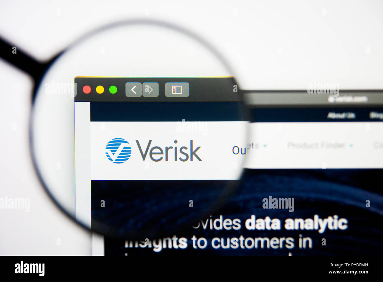 Los Angeles, California, USA - 28 February 2019: Verisk Analytics website homepage. Verisk Analytics logo visible on display screen, Illustrative Stock Photo
