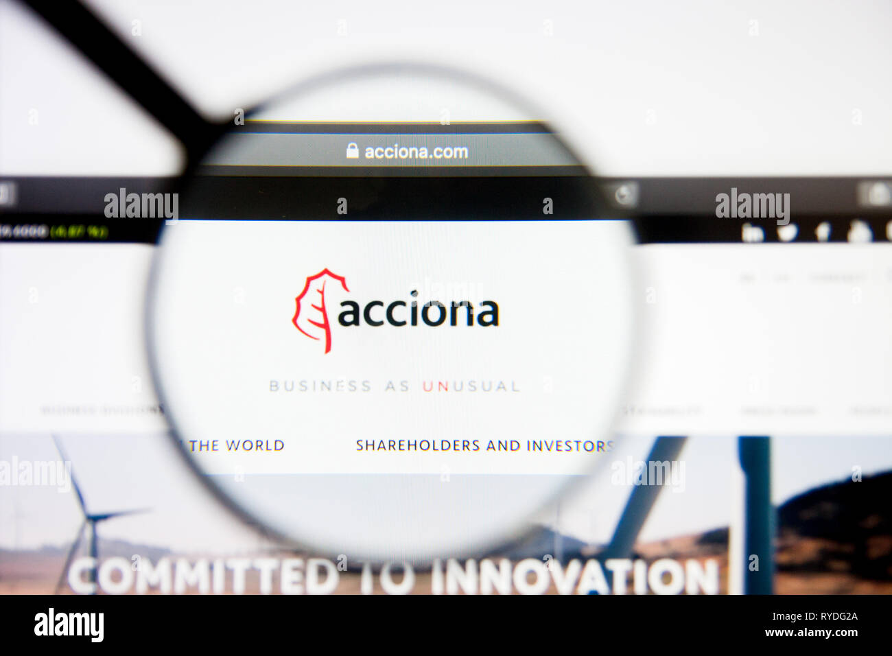 Los Angeles, California, USA - 5 March 2019: Acciona website homepage. Acciona logo visible on display screen, Illustrative Editorial Stock Photo