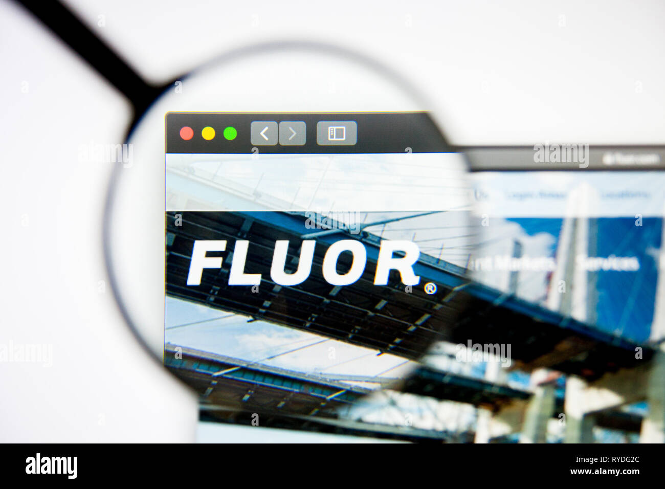Los Angeles, California, USA - 5 March 2019: Fluor website homepage. Fluor logo visible on display screen, Illustrative Editorial Stock Photo