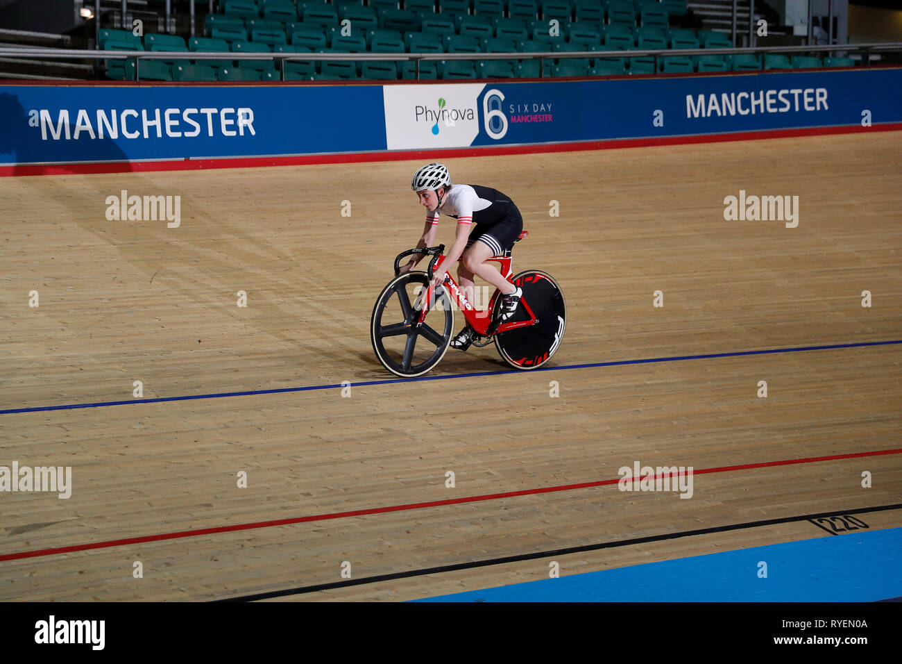 Phynove six day manchester media event national cycling centre hires