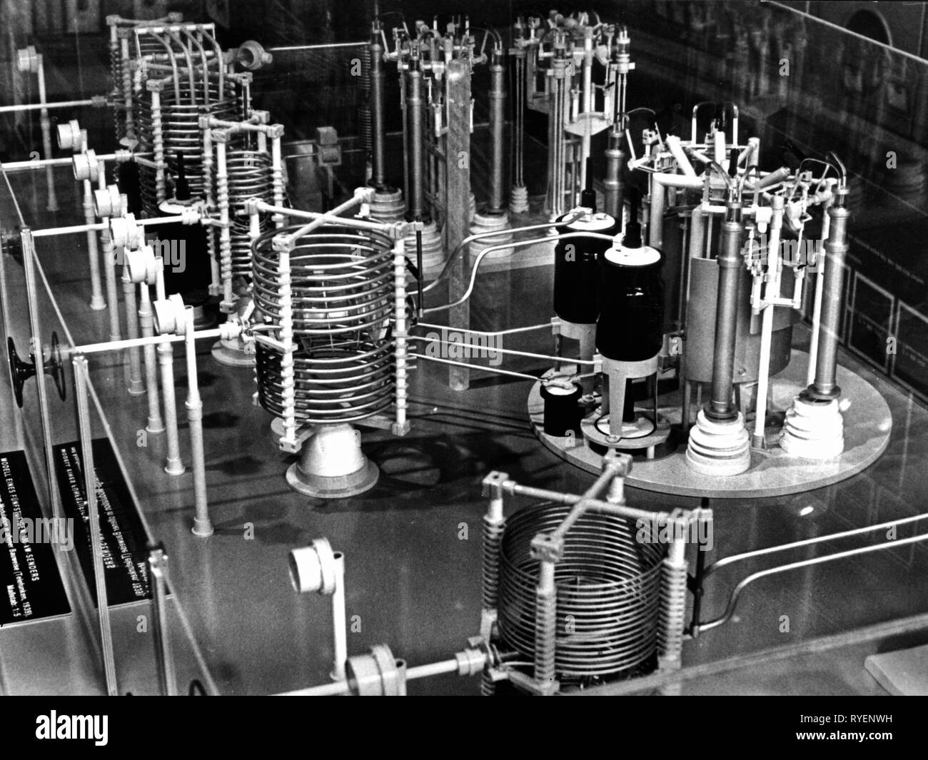 broadcast, technics, 100 kilowatt transmitter of the Westdeutscher Rundfunk (West-German broadcast), model, German Broadcast Museum, Berlin, 1950s, Additional-Rights-Clearance-Info-Not-Available Stock Photo