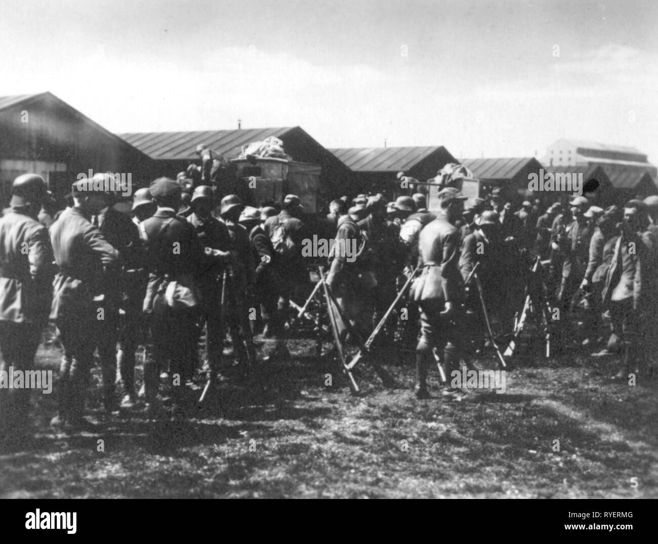 politics, paramilitary organisation, Germany, assembly of right wing defence forces, Oberwiesenfeld, Munich, 1.5.1923, Additional-Rights-Clearance-Info-Not-Available Stock Photo